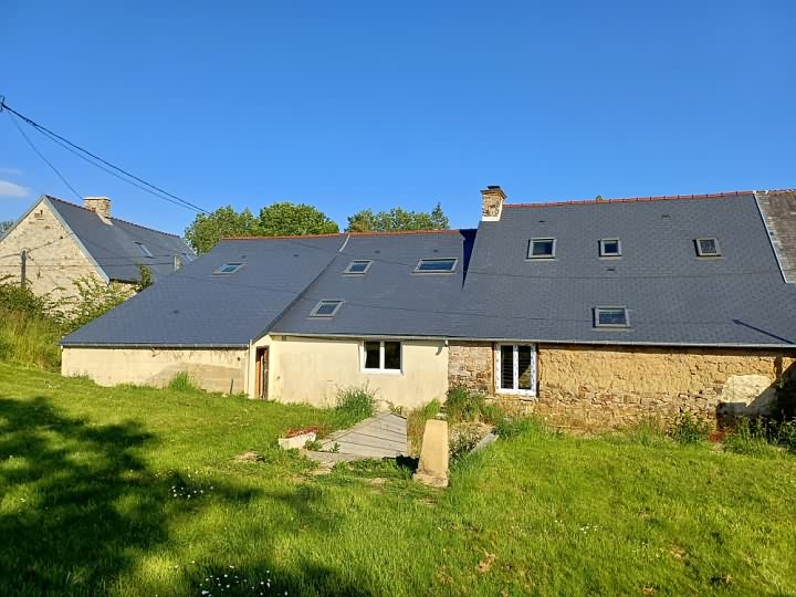 2 bed stone house for sale near Néhou