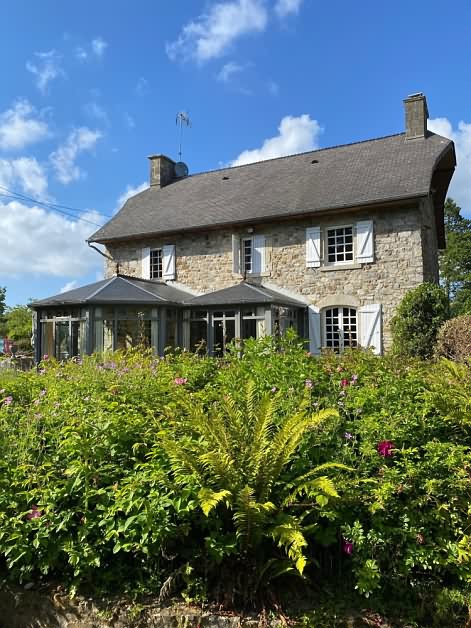 3 bed stone house for sale near Néhou