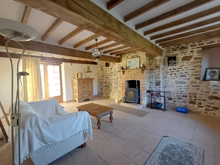 4 bed stone house for sale near Néhou