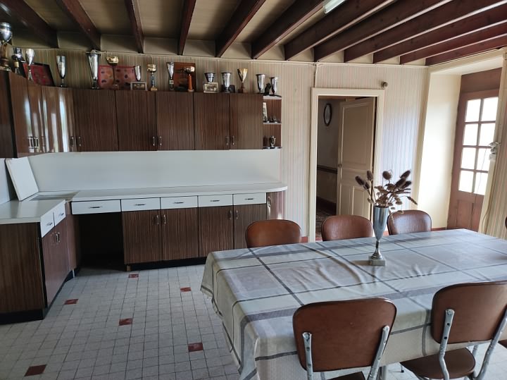 8 bed château for sale near Néhou