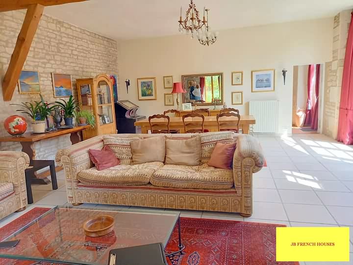 4 bed stone house for sale near Aizet