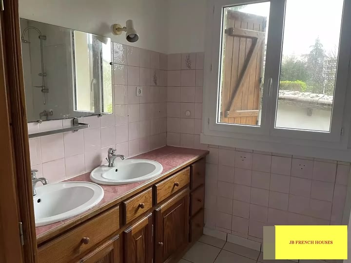 2 bed stone house for sale near Aizet