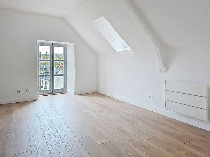 4 bed stone house for sale near Peer