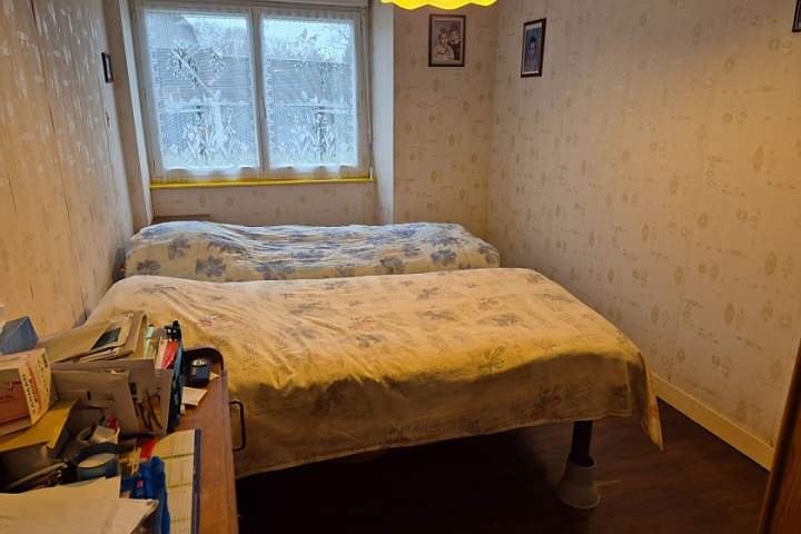 Maison en pierre de 3 chambres à vendre près de Peer
