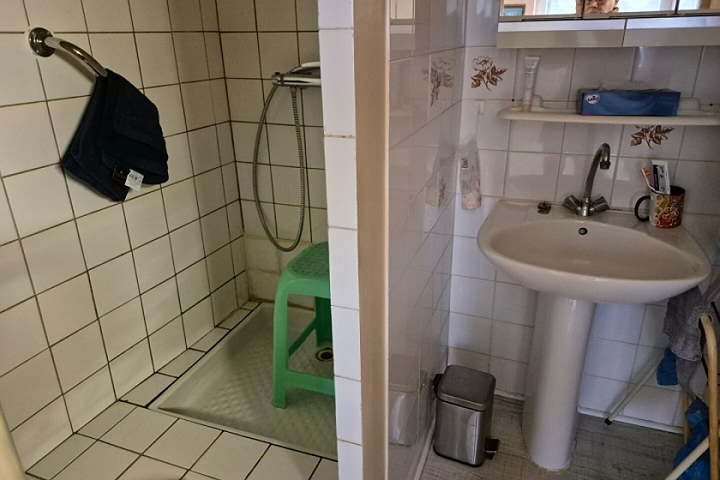 Maison en pierre de 3 chambres à vendre près de Peer