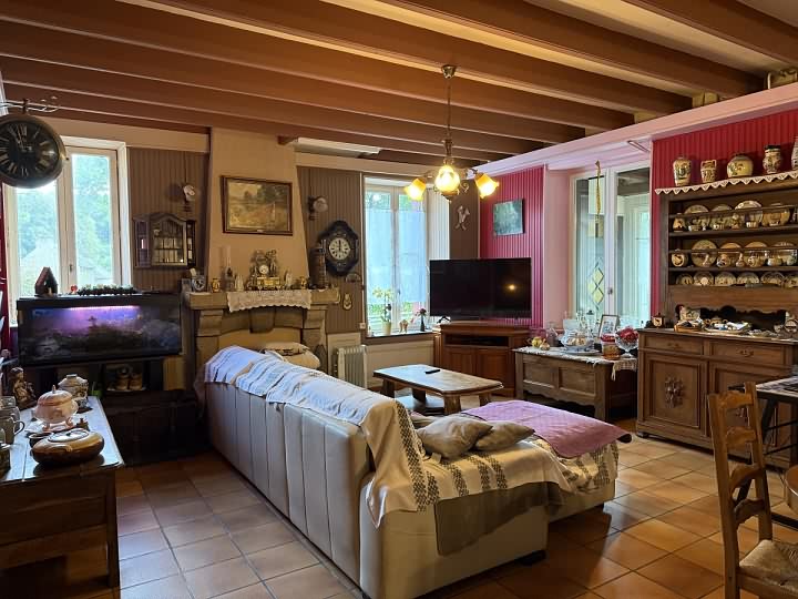 3 bed stone house for sale near Treve