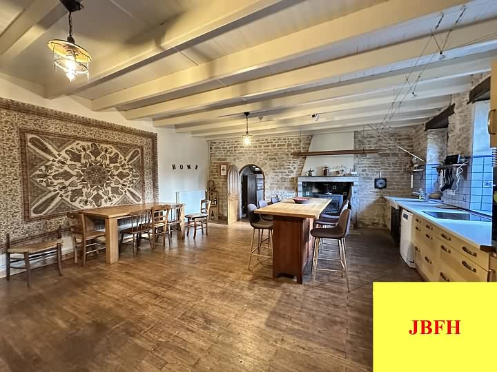 2 bed stone house for sale near Pliboux