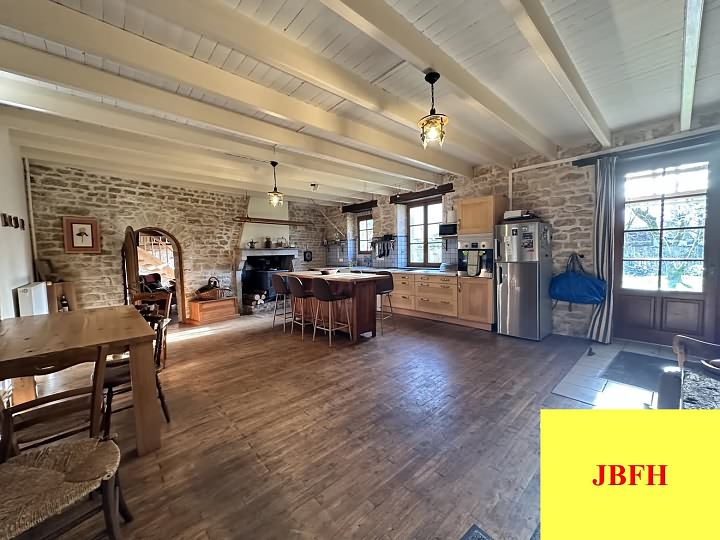 2 bed stone house for sale near Pliboux