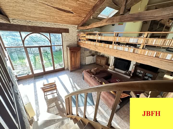 2 bed stone house for sale near Pliboux