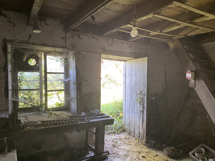 Stone barn to renovate near Grand Bueix