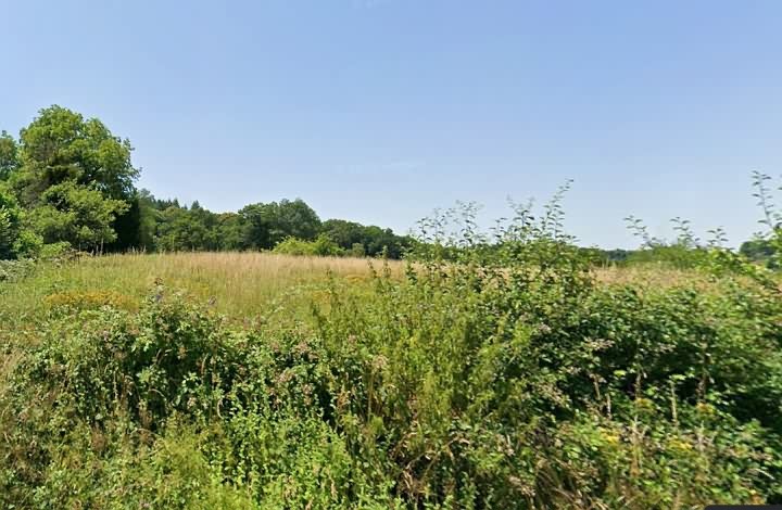 Stone barn to renovate near Grand Bueix