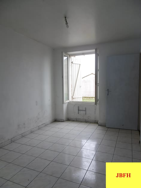 5 bed stone house for sale near Vienne And Haute Vienne
