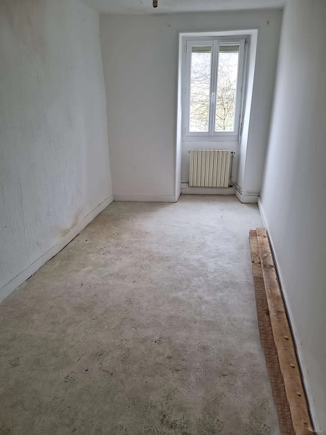 5 bed house for sale near Viennay