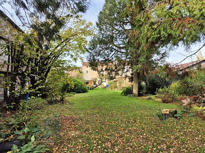 3 bed stone house for sale near Viennay
