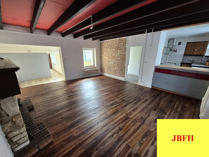 3 bed stone house for sale near Viennay
