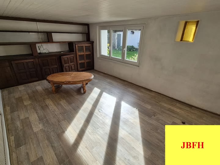 3 bed stone house for sale near Viennay