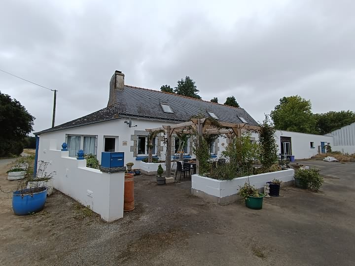 Maison en pierre de 4 chambres à vendre près de Bothoa