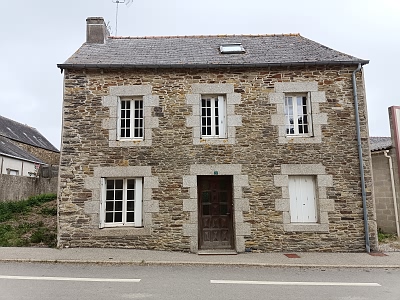 Maison en pierre de 3 chambres à vendre près de Bothoa