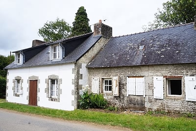 2 bed stone house for sale near Keraden