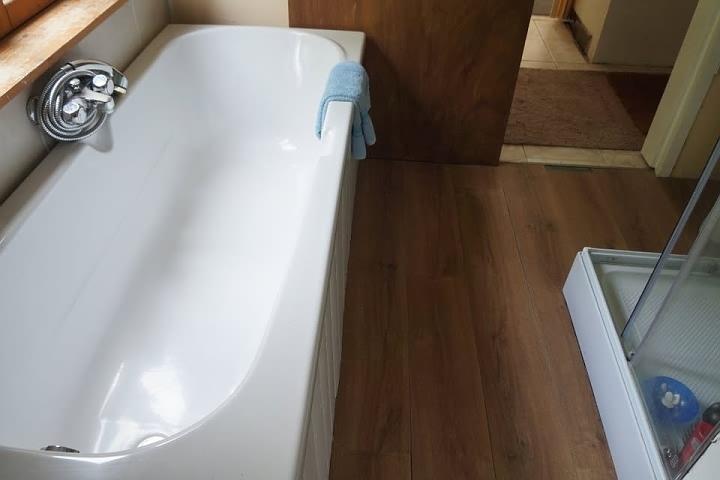 2 bed stone house for sale near Keraden