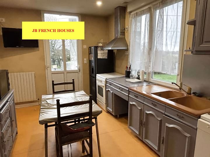 4 bed stone house for sale near Lesbois