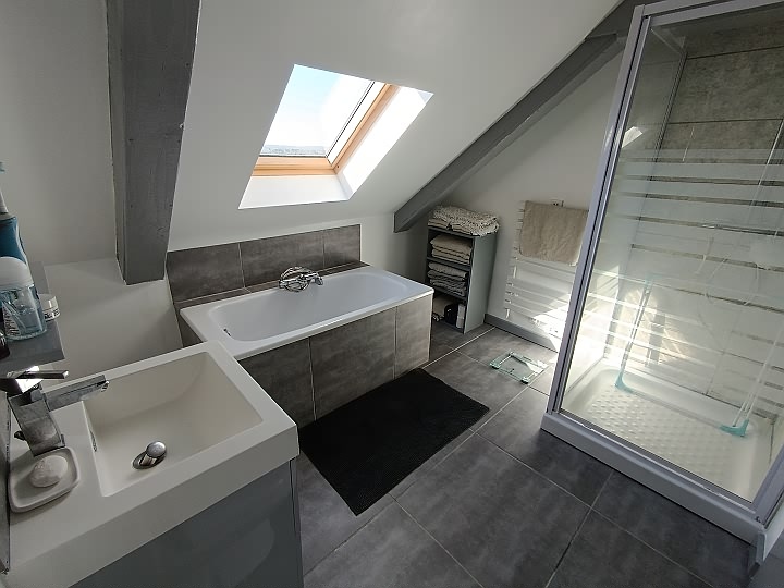 4 bed stone house for sale near Perret