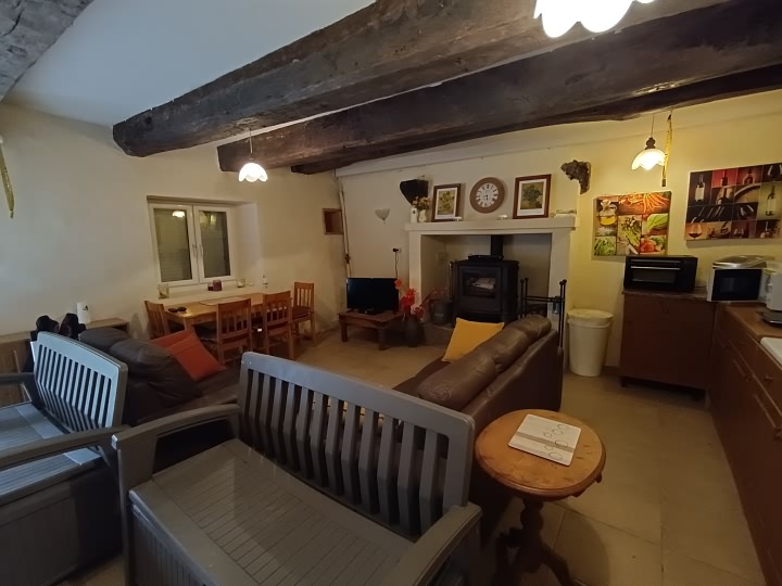 2 bed stone house for sale near Perret