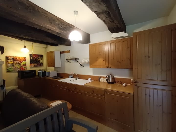 2 bed stone house for sale near Perret