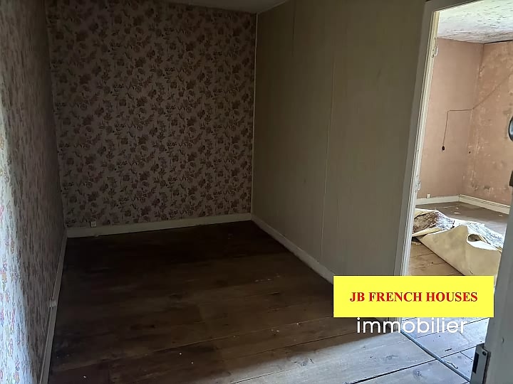 2 bed stone house for sale near Noth