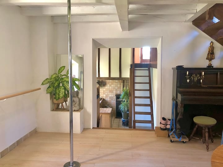 4 bed stone house for sale near Viam