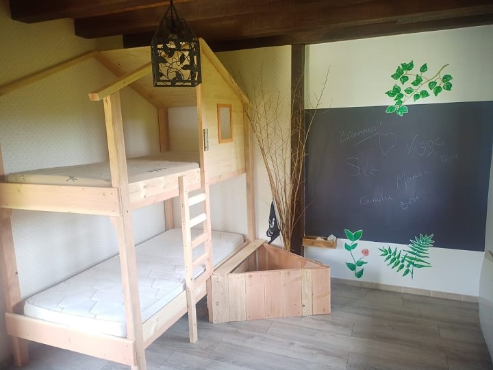 4 bed stone house for sale near Viam
