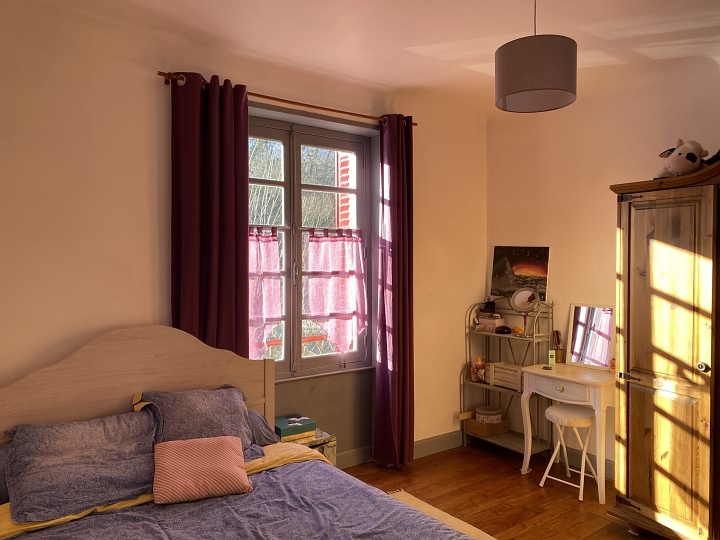 5 bed stone house for sale near Viam