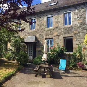 4 bed stone house for sale near Caribet