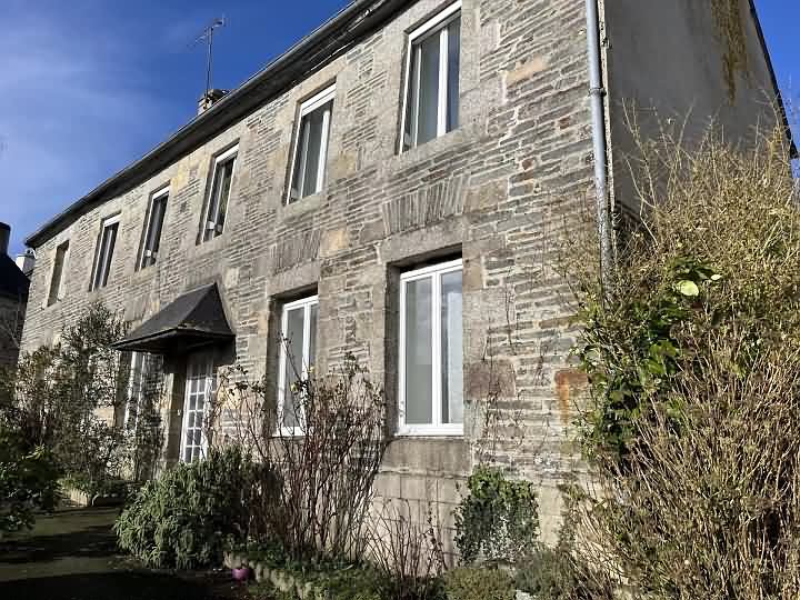 4 bed stone house for sale near Caribet