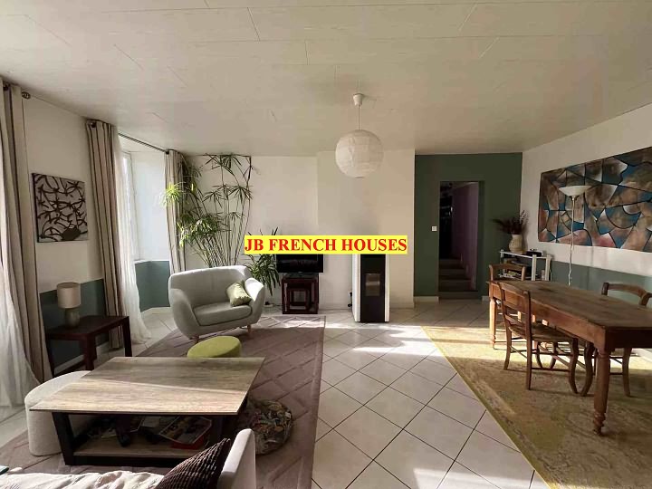 4 bed stone house for sale near Caribet