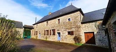 4 bed manor house for sale near Caribet
