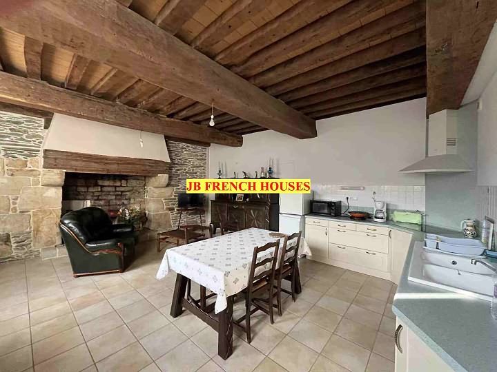 4 bed manor house for sale near Caribet
