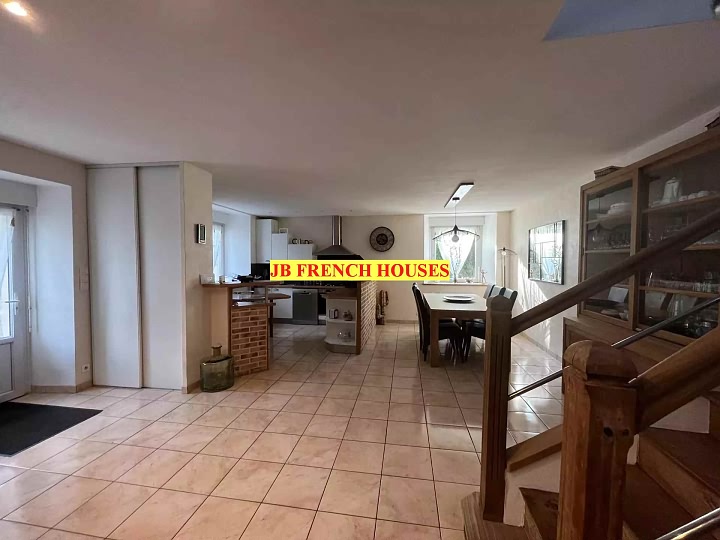 4 bed stone house for sale near Caribet