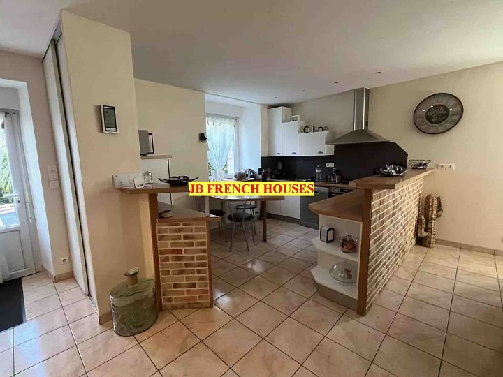 4 bed stone house for sale near Caribet