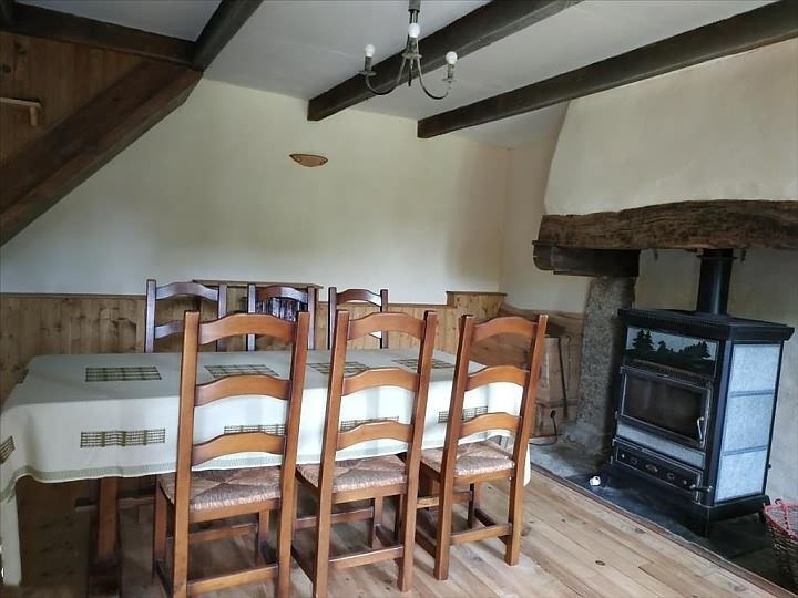 4 bed stone house for sale near Keraden