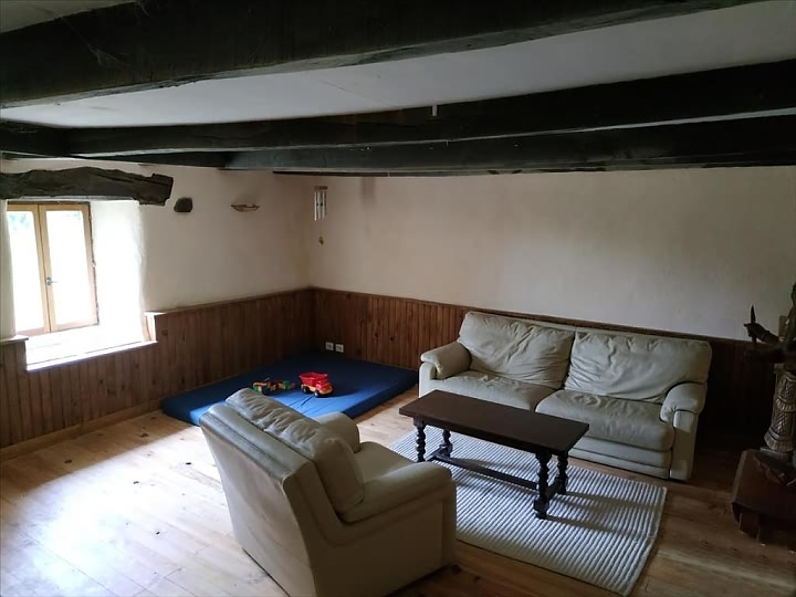 4 bed stone house for sale near Keraden