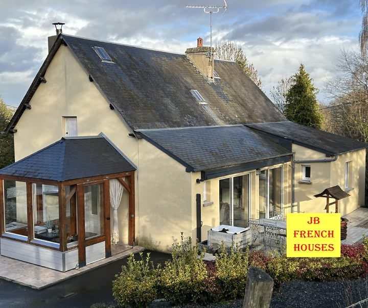 2 bed stone house for sale near Tréprel