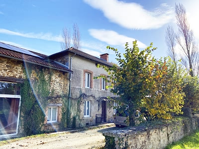 4 bed stone house for sale near Grand Bueix