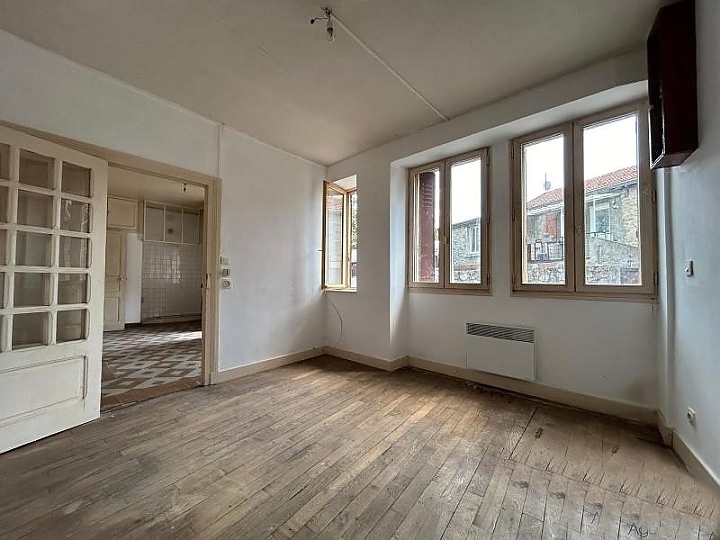 4 bed stone house for sale near Farebout