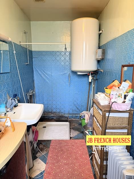 1 bed stone house for sale near SOUTH INDRE and SOUTH CHER and NORTH CREUSE