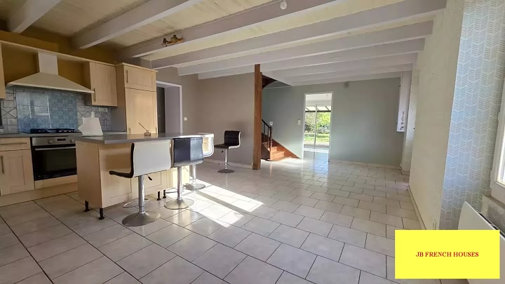 4 bed stone house for sale near Aizet
