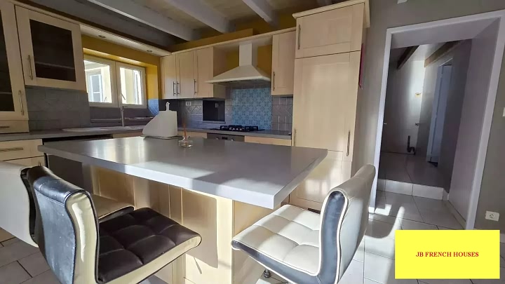 4 bed stone house for sale near Aizet