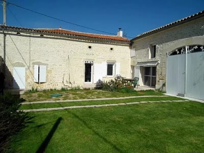 4 bed stone house for sale near Haimps