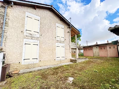 4 bed stone house for sale near Paillé
