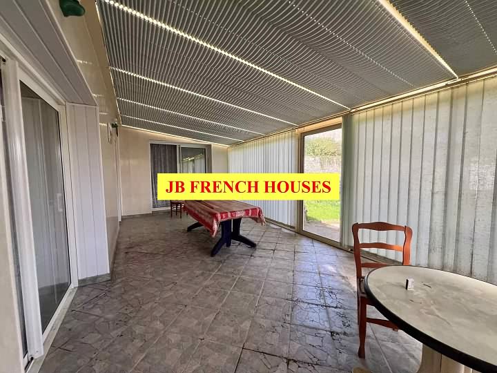4 bed stone house for sale near Paillé